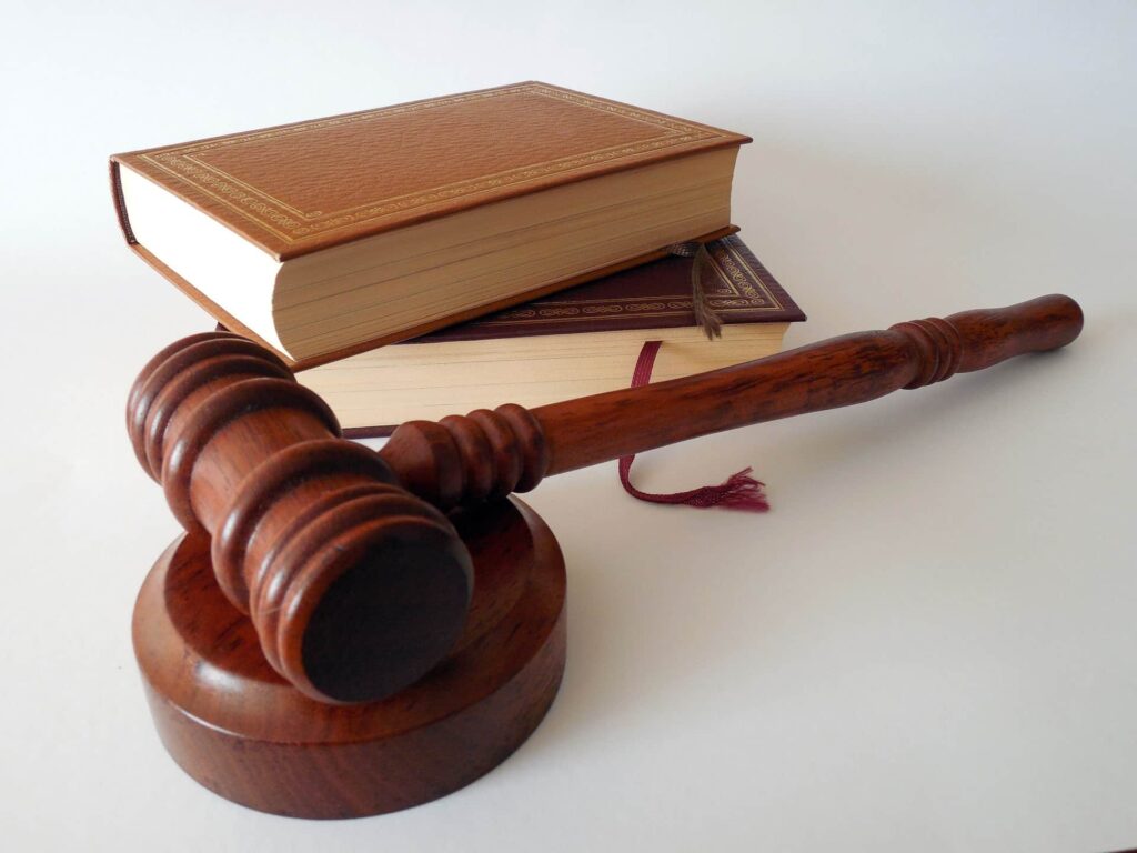 Books, hammer, how legal 500 family law works