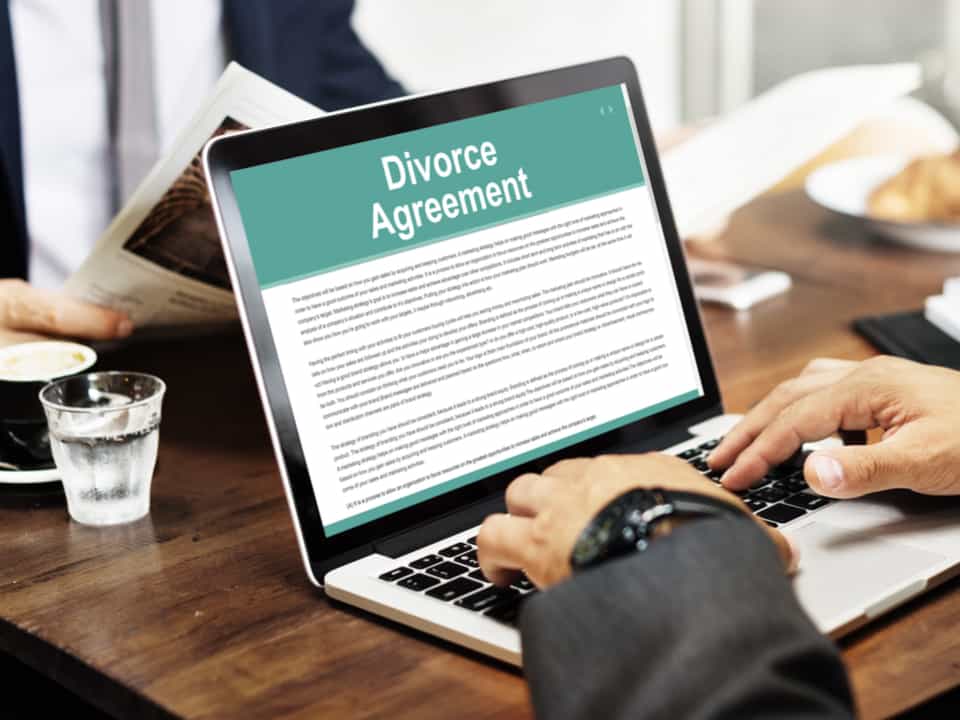 Men looking for Family Lawyer in London for divorce agreement